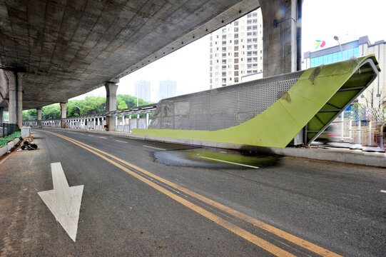 Dingzhiqiao Avenue BRT Station Construction, Wuhan China