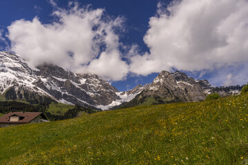 Fototapeta premium Panoramic view of the Swiss Alps in Engelberg, Switzerland