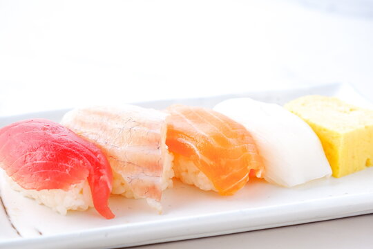 握り寿司 - 新鮮なネタを使った美味しい握りずし
