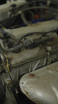 valve cover, ignition coil and wiring