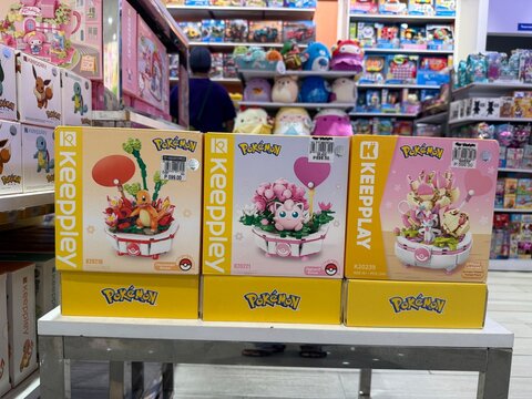 June 2026, SM, Philippines: Keeppley Pikachu and Jigglypuff Pok&eacute;mon Bonsai and Potted Plant building block sets