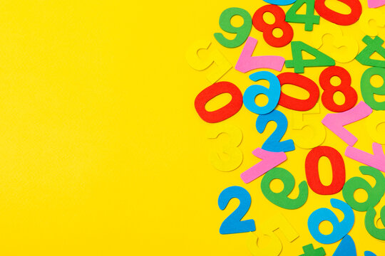 Background of numbers. Number wood block cubes for learning Mathematic, education math concept. childhood education. numbers kids. Numbers texture. Finance data concept. pattern with numbers. financia