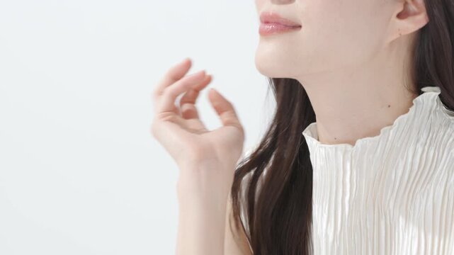 女性　スキンケア