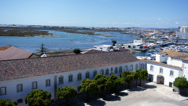 Kathedrale von Faro Ausblick auf Bischofspalast und Priesterseminar