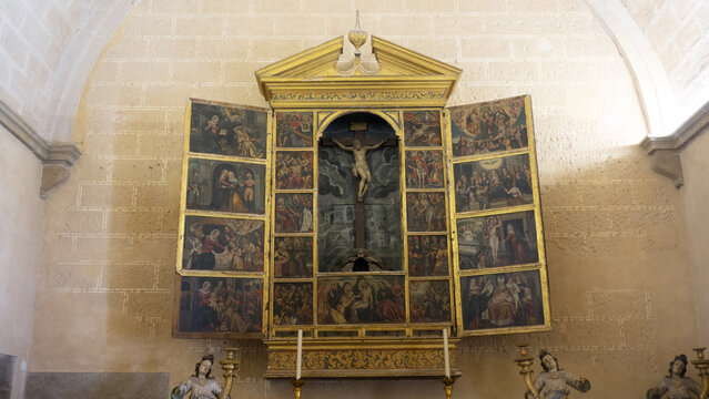 Kathedrale von Faro Sakristei mit dreifl&uuml;geligem Altarbild