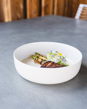 Lachs Spargel Gericht Essen Restaurant Premium Fine Dining