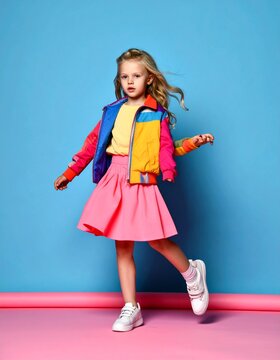 Knallbunte Streetstyle-Kindermode