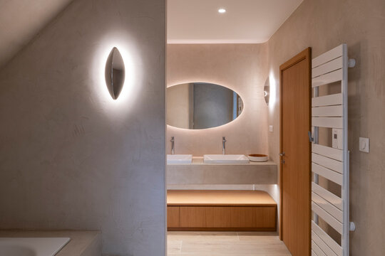 mirror and sinks