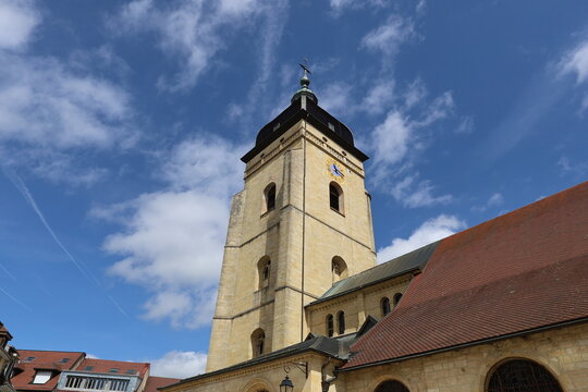 Eglise Saint B&eacute;nigne, vue de l'ext&eacute;rieur, ville de Pontarlier, d&eacute;partement du Doubs, France