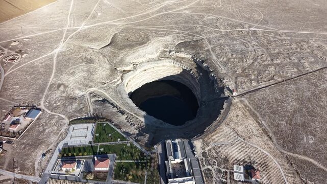 Sinkhole Field Spreads Across Konya Basin in Turkey