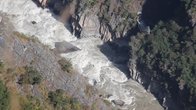 Jinsha river in Tiger Leaping Gorge, Yunnan province, China
