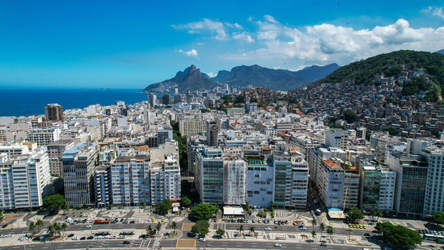 Playade brasil,copacabana,puesto5,mediodia,drone,vistaenaltura,avenidaatlantica,21deabrildel2026,
