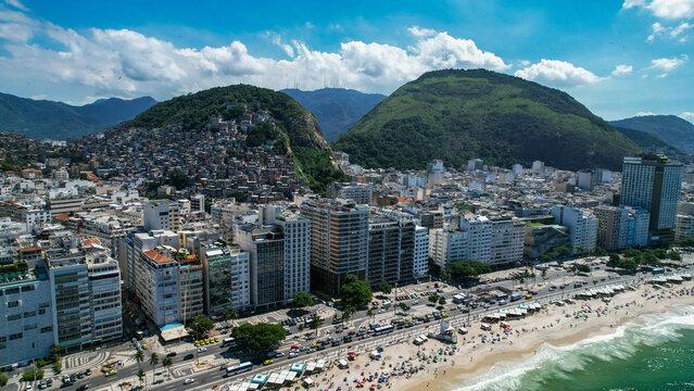 Playade brasil,copacabana,puesto5,mediodia,drone,vistaenaltura,avenidaatlantica,21deabrildel2026,
