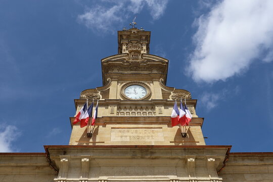 Porte Saint Pierre, porte de ville, ville de Pontarlier, d&eacute;partement du Doubs, France