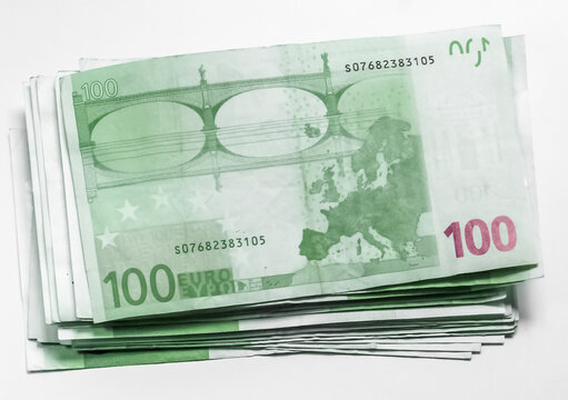 Liasse de billets de 100 euros 