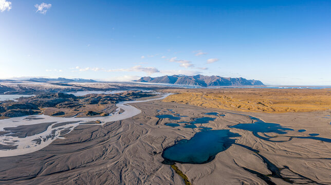 Aerial view of glacial meltwater in Vatnaj�kull National Park