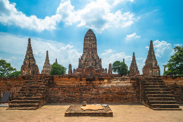 Obraz premium Wat Chaiwatthanaram in the city of Ayutthaya Historical Park, Thailand