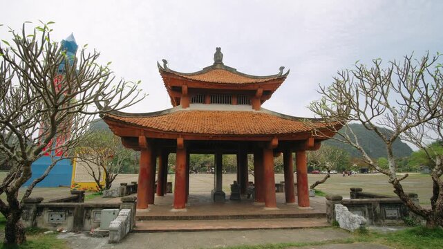 Traditional vietnam wooden pavilion at hoa lu ancient capital in ninh binh, a famous historical landmark in vietnam