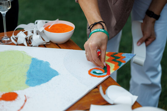 Colored sand art workshop nice