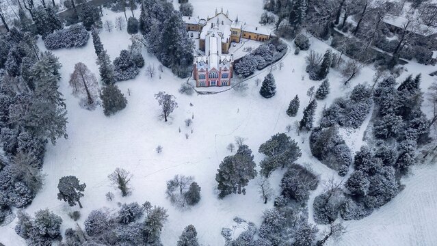 W&ouml;rlitzer Park with view of the Gothic House, winter atmosphere, snow, ice, frost, winter wonderland, church, Dessau-W&ouml;rlitz garden kingdom, tourist attraction, UNESCO World Heritage Site, travel destination, Prince Frederick Francis of Anhalt-Dessau, Dessau-W&ouml;rlitz Cultural Foundation, UNESCO World Heritage Site, Middle Elbe Biosphere Reserve, Saxony-Anhalt, Germany