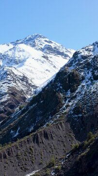 chile off road suv driving cajon del maipo mountain highway