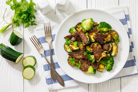 Beef And Broccoli Stir Fry With Zucchini