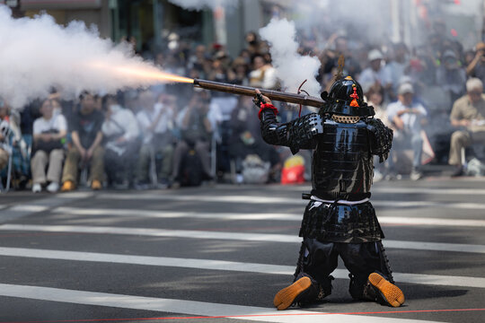日本の祭り仙台青葉まつり火縄銃発砲