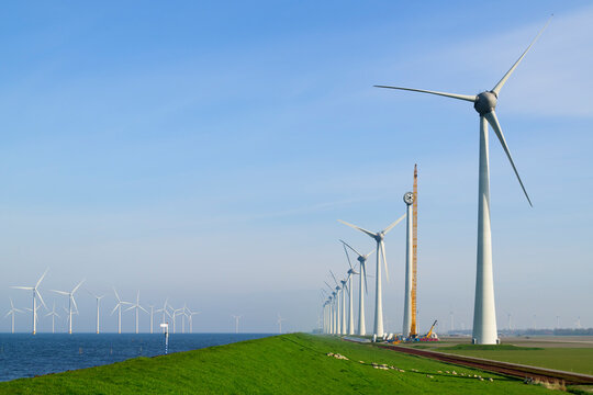 Wind turbine maintenance in Noordoostpolder Netherlands