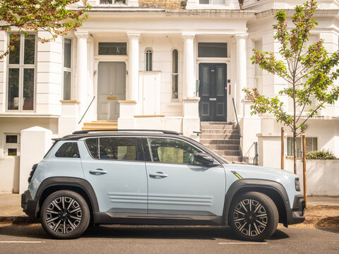 LONDON  &ndash; light blue Renault electric crossover SUV