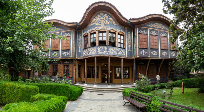 L'Anima di Plovdiv: Storia, Colori e Architettura della Vecchia Filippopoli