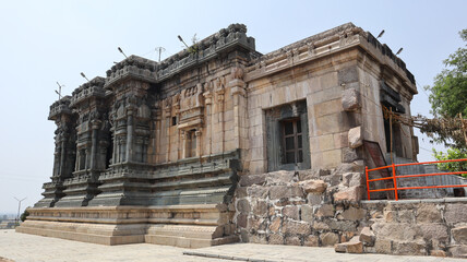 Obraz premium Intricate Stone Carved Temple of Dichpally Ramalayam Nizamabad, Telangana, India.
