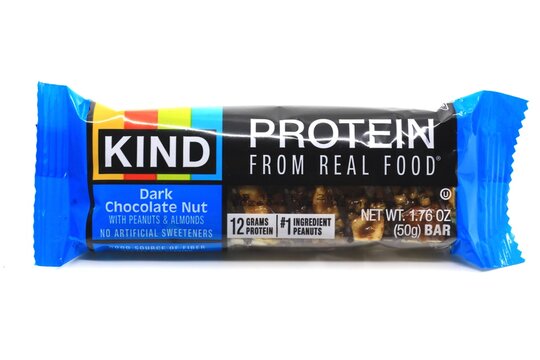 Kind bar brand granola bar