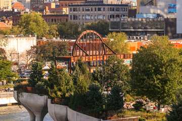 Fototapeta premium Little Island and NYC Waterfront at Golden Hour