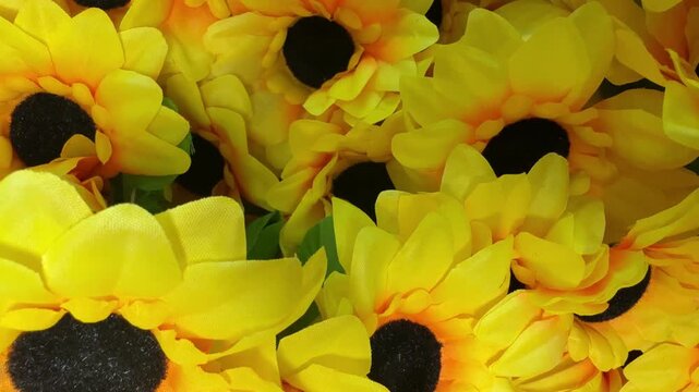 Bright yellow sunflower bouquet pattern