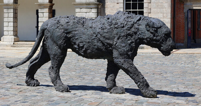 DUBLIN REPUBLIC OF IRELAND: Original lion sculptures by Italian artist Davide Rivalta in Dublin Castle and Lucan creates life size animal sculptures using bronze, aluminium or fibre glass