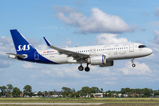 Vijfhuizen, Netherlands - June 5, 2026: SAS Scandinavian Airlines Airbus A320neo with registration EI-SIL on short final for runway 18R (Polderbaan) of Amsterdam Airport Schiphol