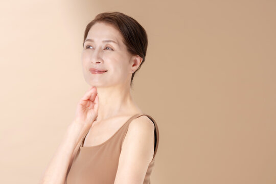 美容　女性