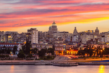 Fototapeta premium skyline of Havana, or Habana, the capital and largest city of Cuba