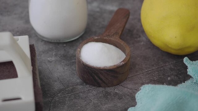 Tips for cleaning with lemon and baking soda at home