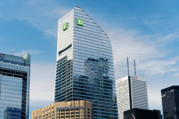 Naklejka premium Toronto Canada - May 26 2026: Modern Glass Skyscrapers and Financial District Skyline