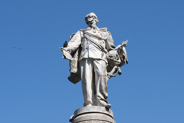 Fototapeta premium Il monumento a Vittorio Emanuele II a Chiavari in provincia di Genova, Liguria, Italia.