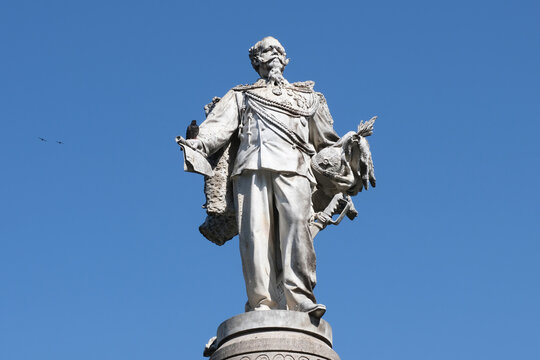 Il monumento a Vittorio Emanuele II a Chiavari in provincia di Genova, Liguria, Italia.