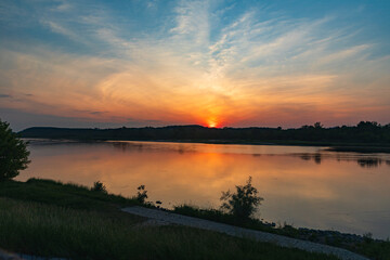 Wisła o zachodzie słońca © Katarzyna