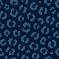 Seamless vector background featuring a modern abstract leopard print design with blue rosettes on a dark navy blue backdrop, ideal for fashion, textiles, and wallpaper. © Bediha Duru Öksüz