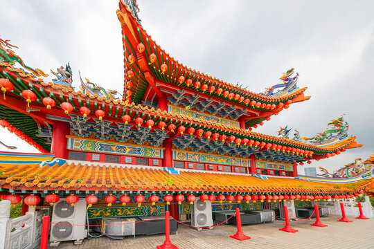 largest Buddhist temple Thean Hou Kuala Lumpur. facade decorated Chinese denlong