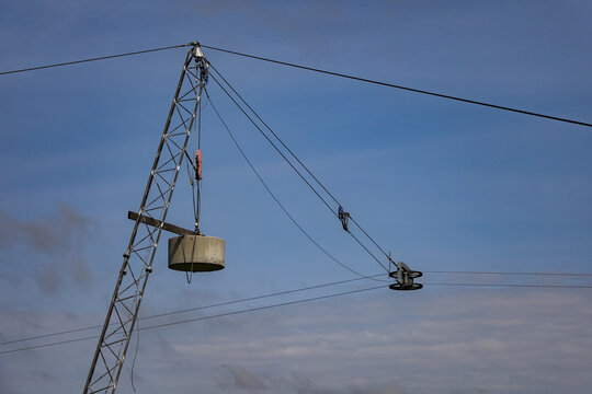 Wakeboard cable park tower and cables
