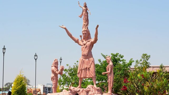 Monumental Lord Shiva Statue with Goddess Ganga and Devotees, Sculpture at Mahakal Lok Corridor Ujjain