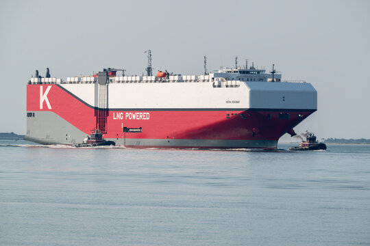 Roro Cargo Images – Browse 4,244 Stock Photos, Vectors, and Video