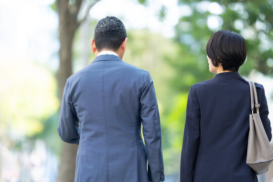 ビジネス　男性　女性