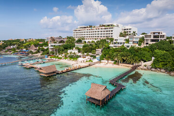 Fototapeta premium Aerial view of Isla Mujeres, a Caribbean island in Cancun, Mexico